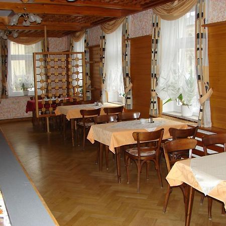 Hotel-Restaurant-Adler Reichenbach im Vogtland Eksteriør billede